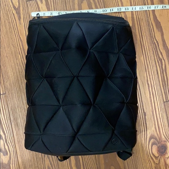 Lululemon Backpack - Picture 7 of 11